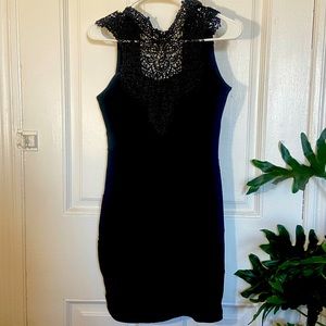 Lace bodycon dress